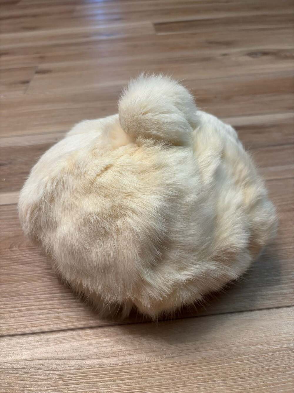 Vintage 1960s White Rabbit Fur Beret Tam Hat with Pompom